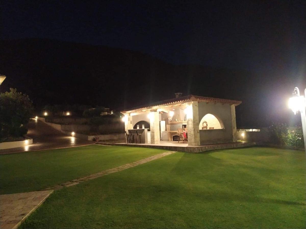 Villa Anna Nafpaktos Luaran gambar