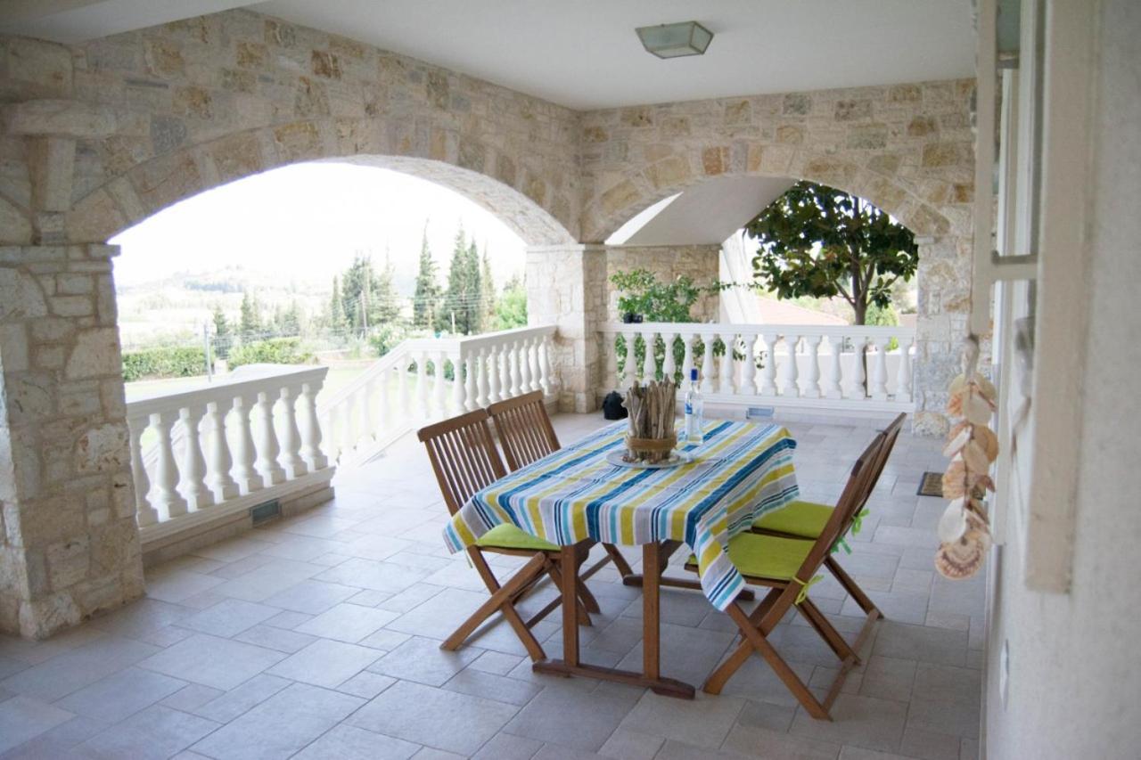 Villa Anna Nafpaktos Luaran gambar
